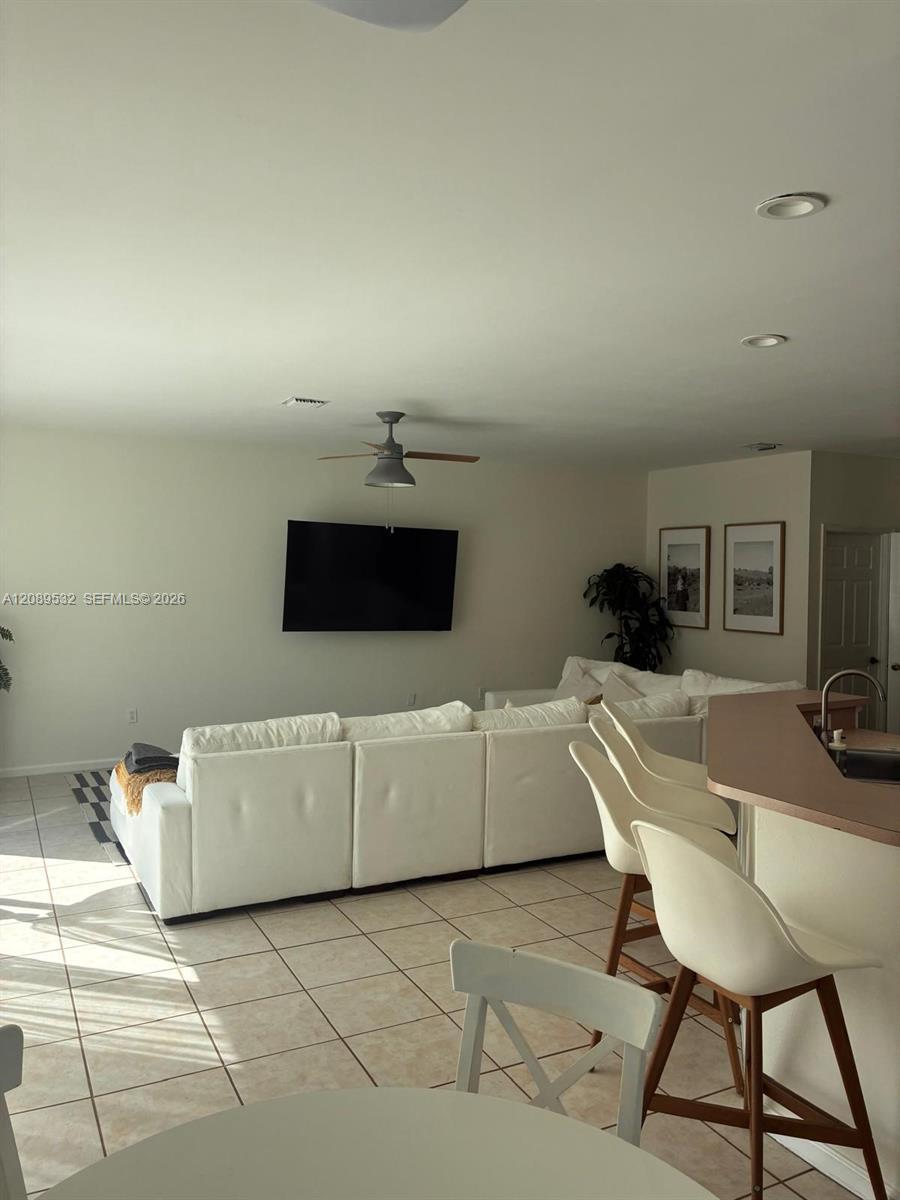 989 NW 156 AVE, Pembroke Pines FL 33028 photo 5
