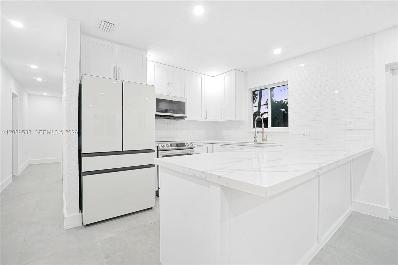 2841 SW 24th ter # 2841, Miami FL 33145 photo 3