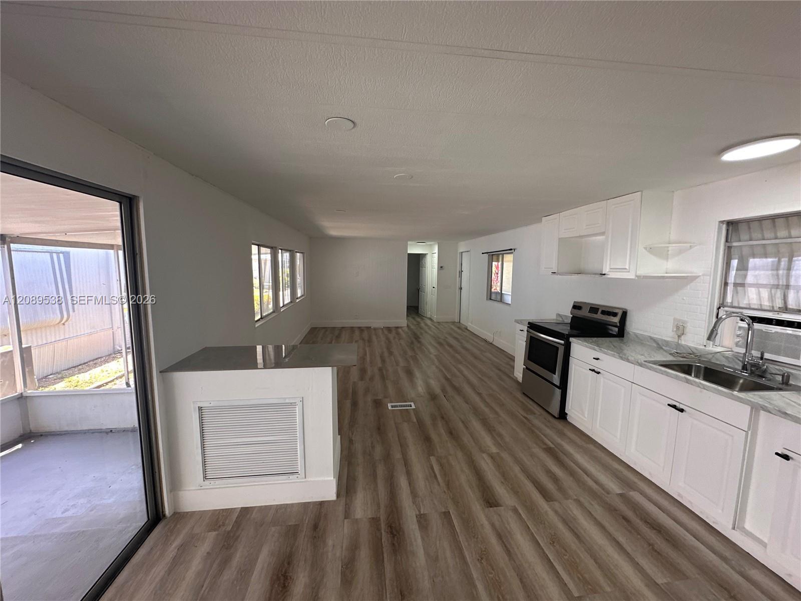2957 SW 54th St, Dania Beach FL 33312 photo 2