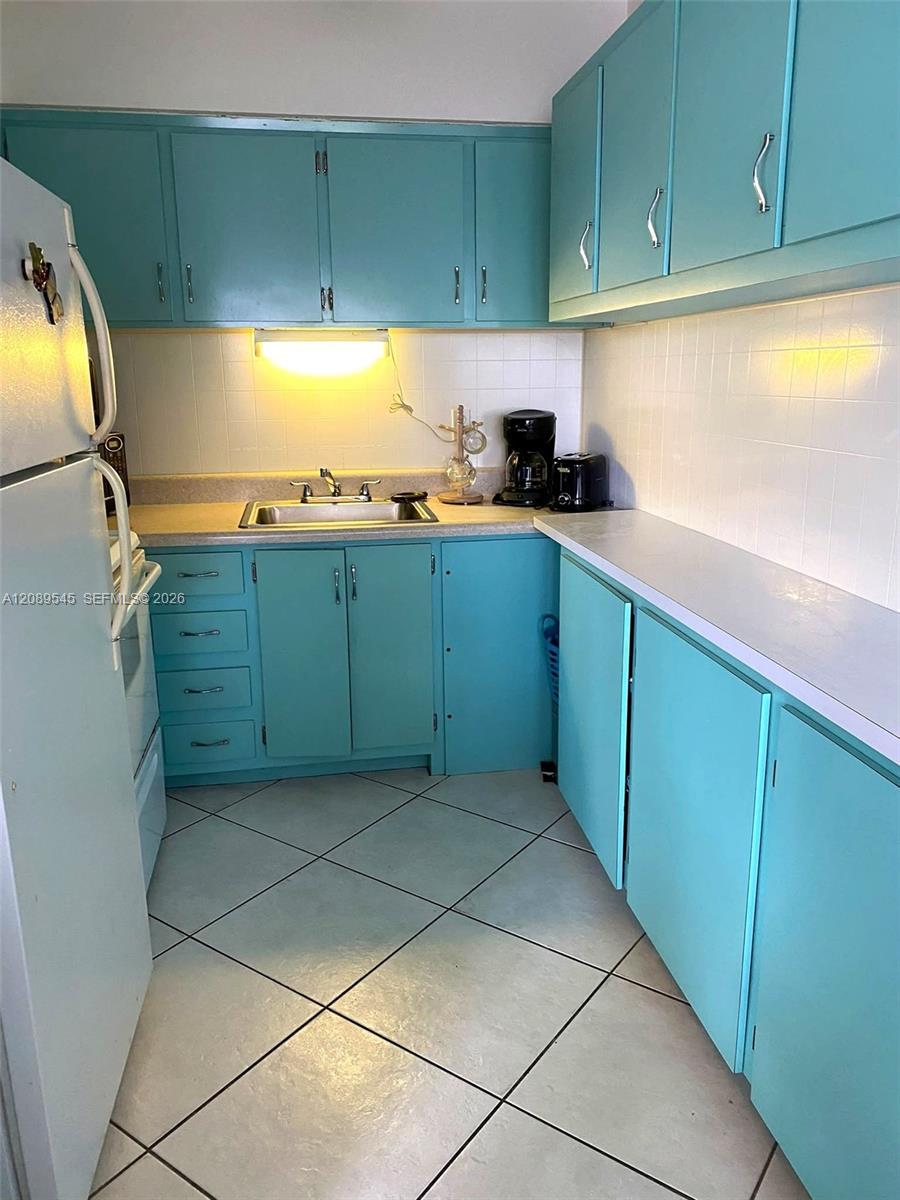 1000 SW 11 Ave # 20E, Hallandale Beach FL 33009 photo 3