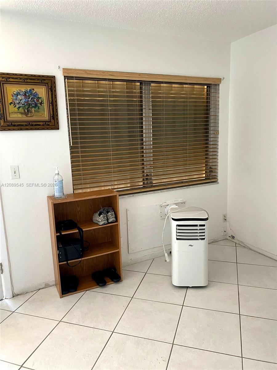 1000 SW 11 Ave # 20E, Hallandale Beach FL 33009 photo 4