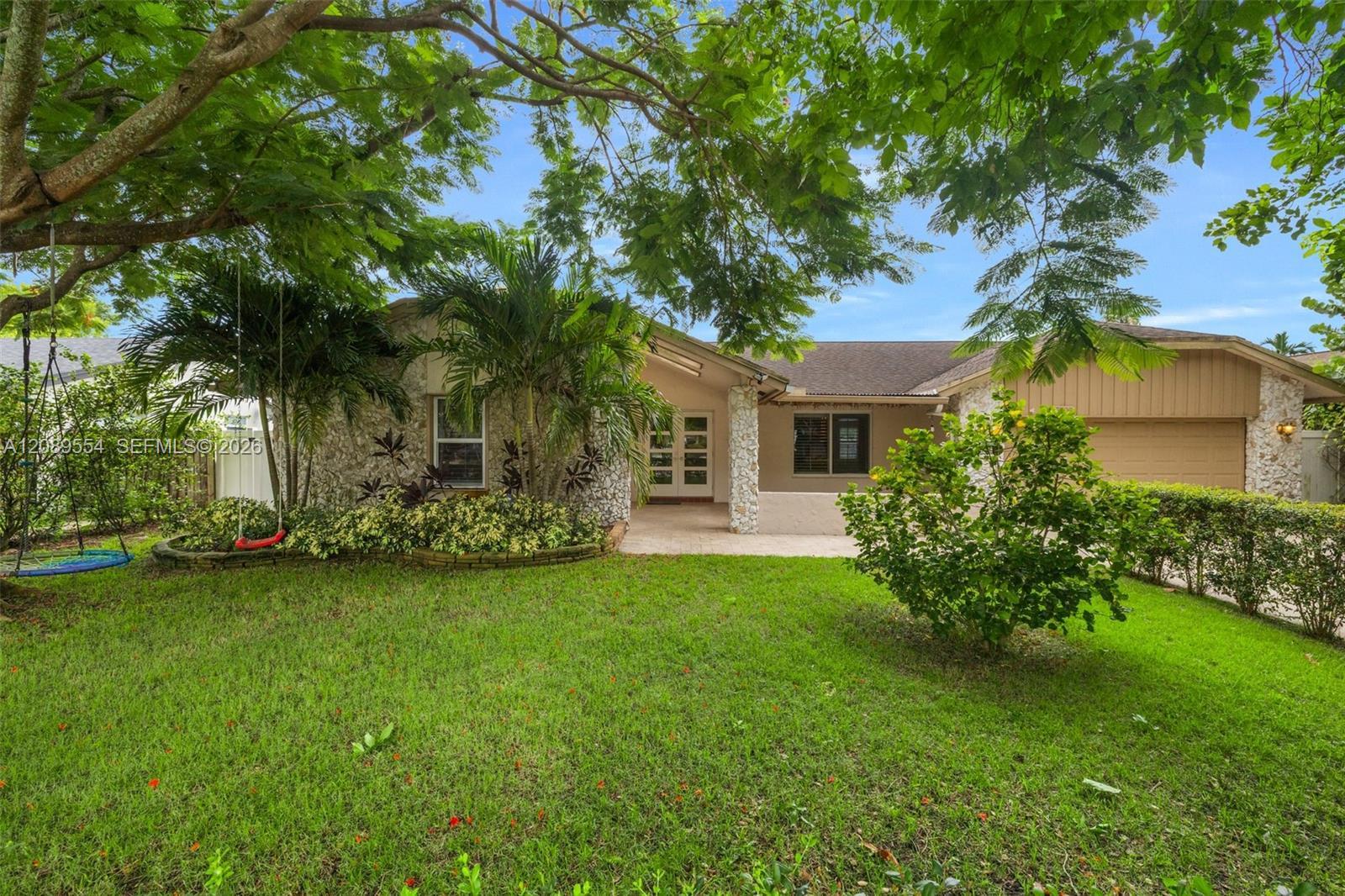 7700 NW 11th Pl, Plantation FL 33322