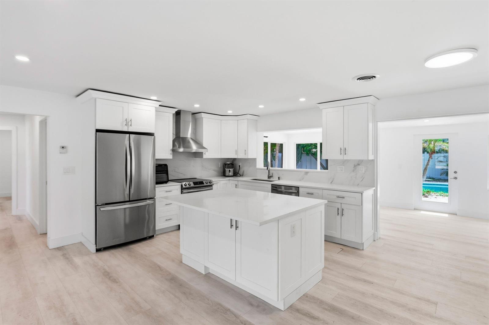 998 W CAMINO REAL, Boca Raton FL 33486 photo 3