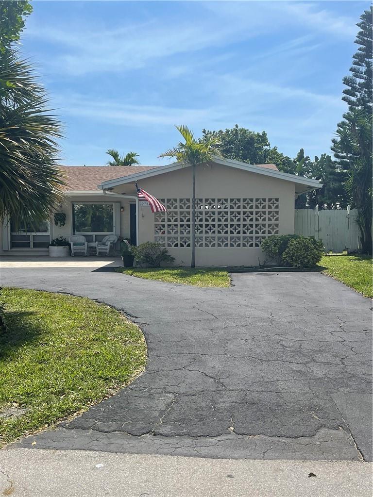2754 NE 29th Avenue, Lighthouse Point FL 33064 photo 3