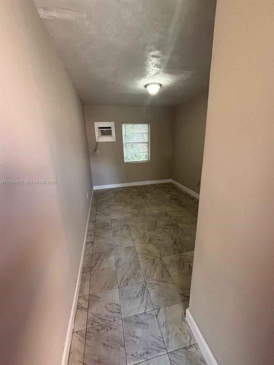 520 SW 4th St # 8, Miami FL 33130 photo 3
