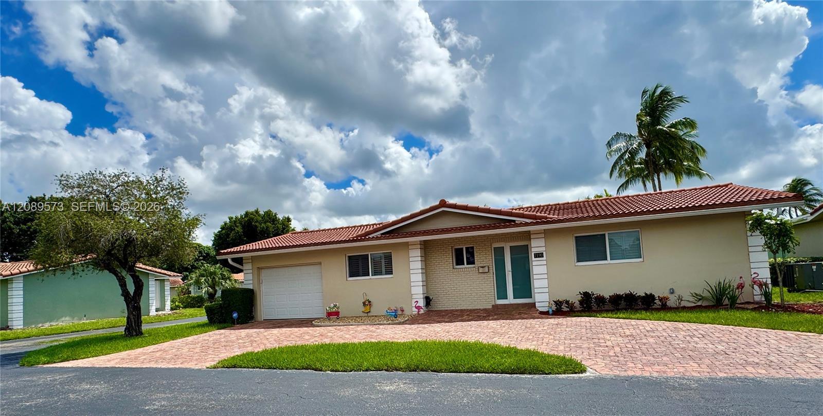7190 E Tropical Way, Plantation FL 33317