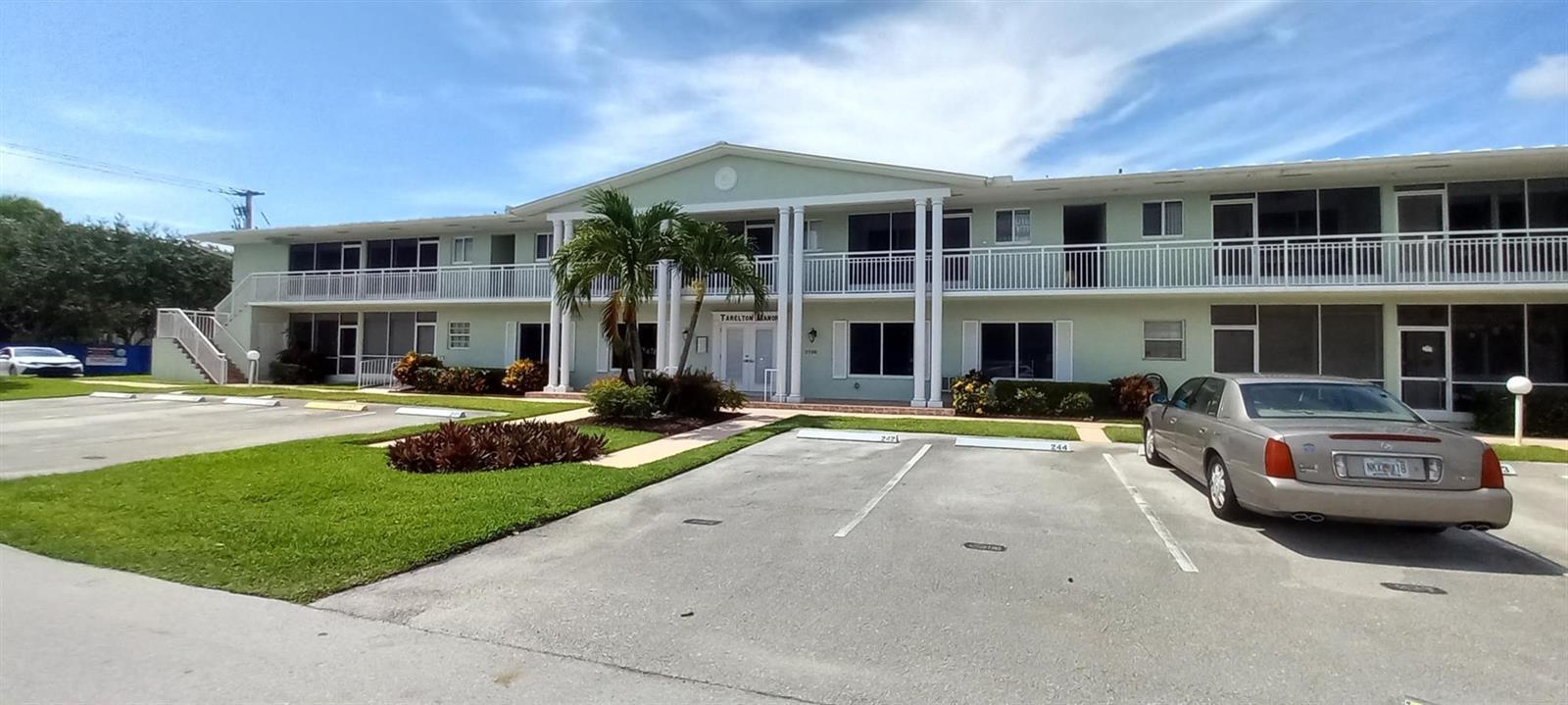 2100 NE 38th Street # 218, Lighthouse Point FL 33064