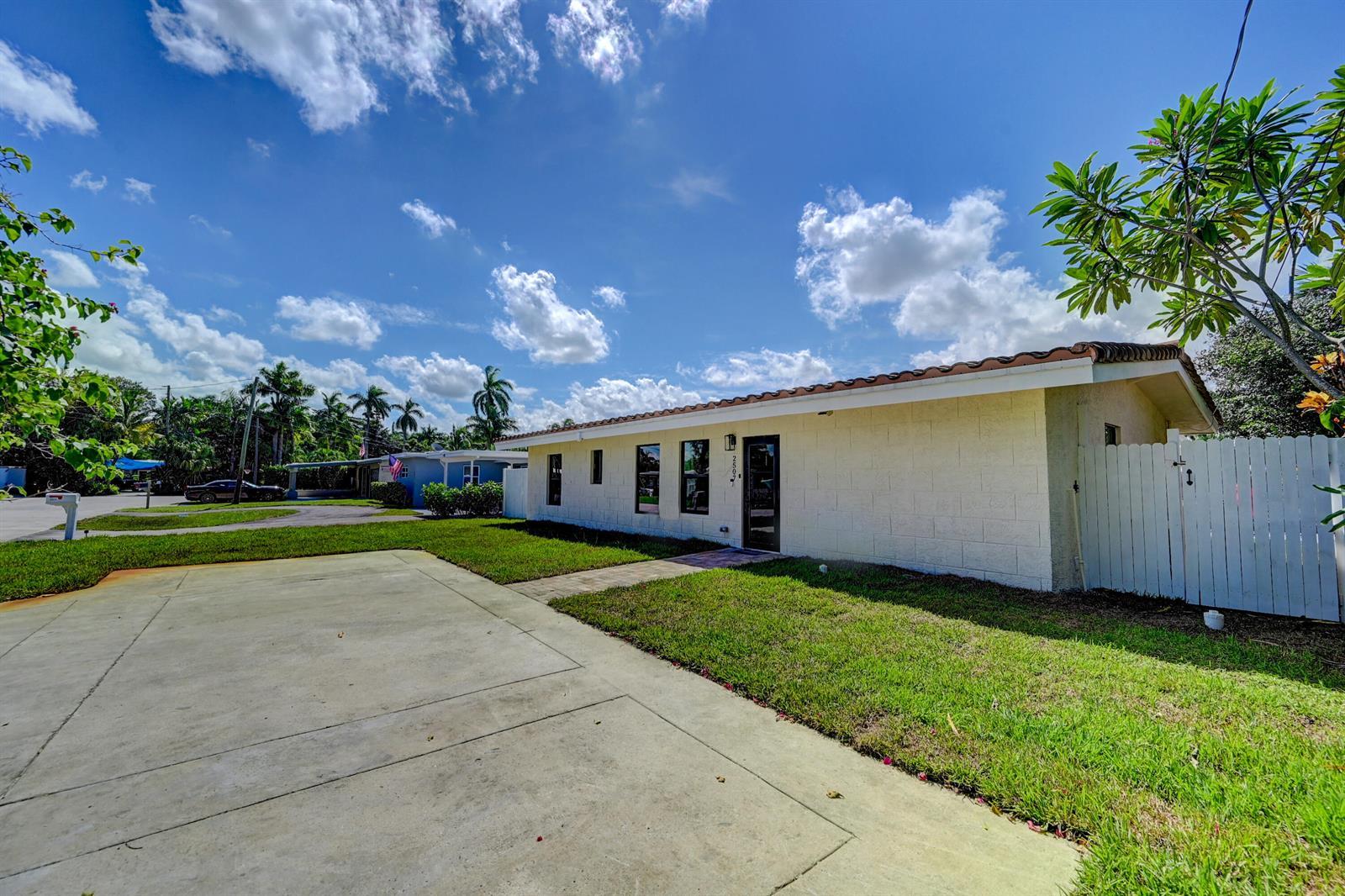 2507 BIMINI Lane, Fort Lauderdale FL 33312 photo 4