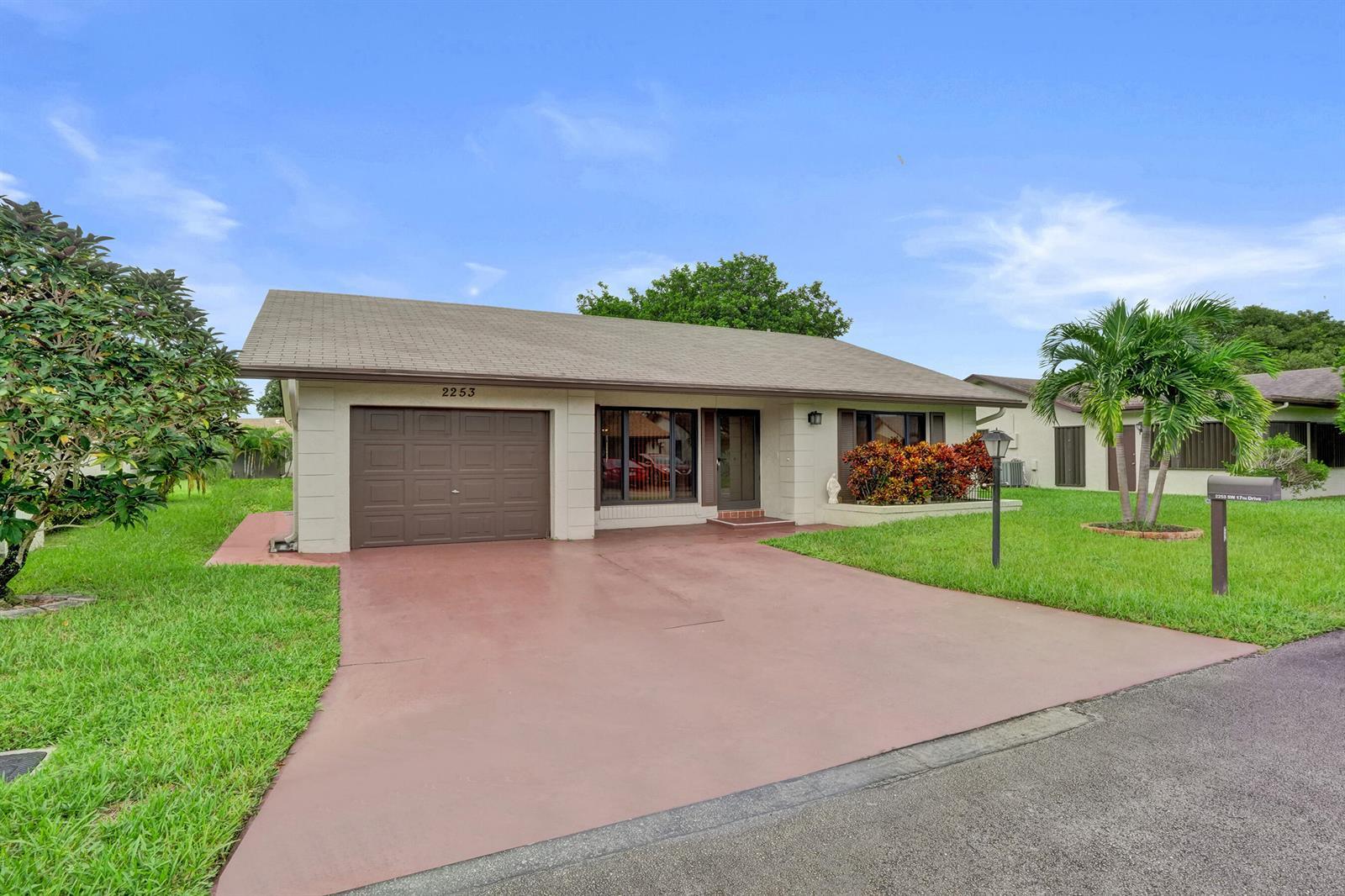 2253 SW 17TH Drive, Deerfield Beach FL 33442 photo 2