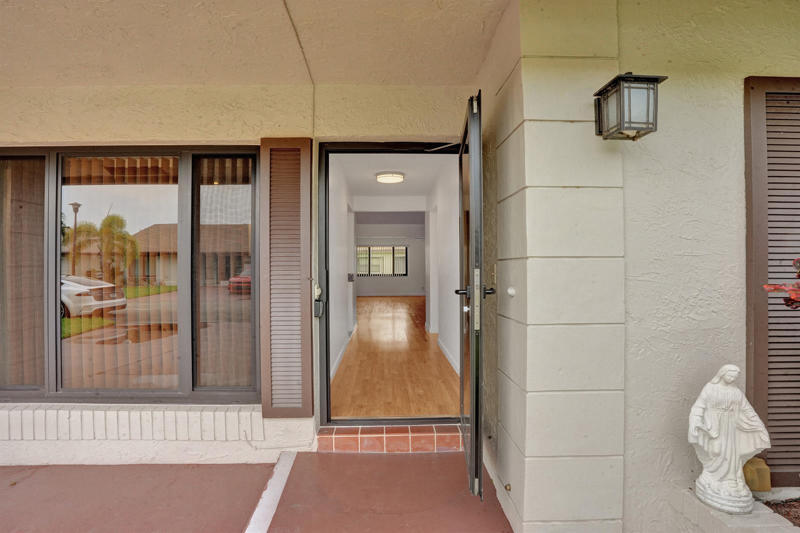 2253 SW 17TH Drive, Deerfield Beach FL 33442 photo 3