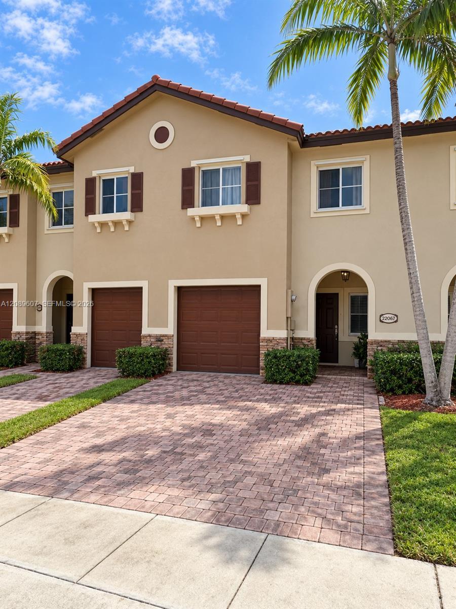 22067 SW 88th Path, Cutler Bay FL 33190 photo 2