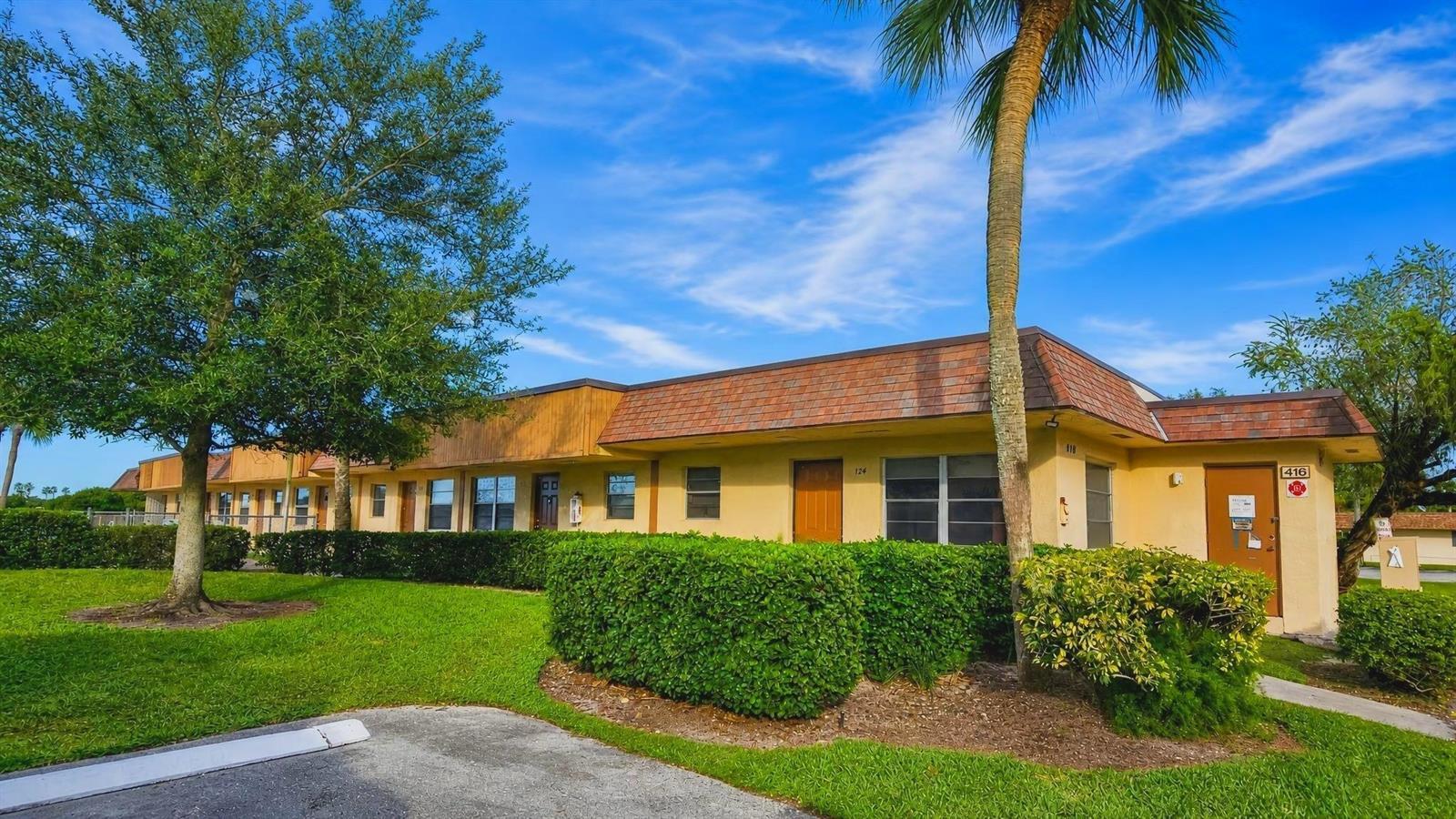 416 LAKESIDE Drive # 129, Margate FL 33063