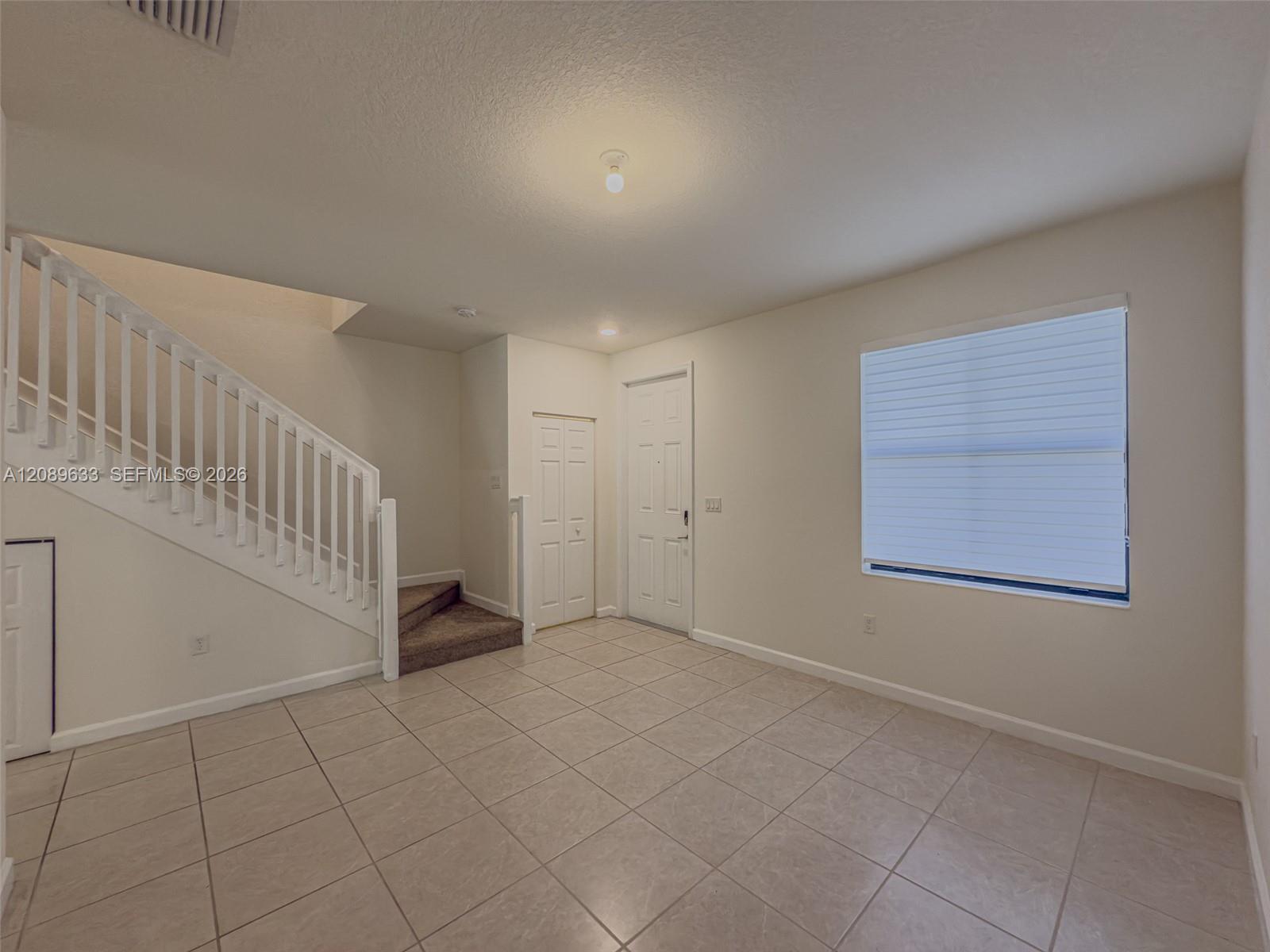 10629 W 32nd Ln, Hialeah FL 33018 photo 4