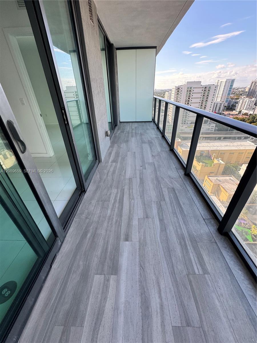 1300 S Miami Ave # 1811, Miami FL 33130 photo 2