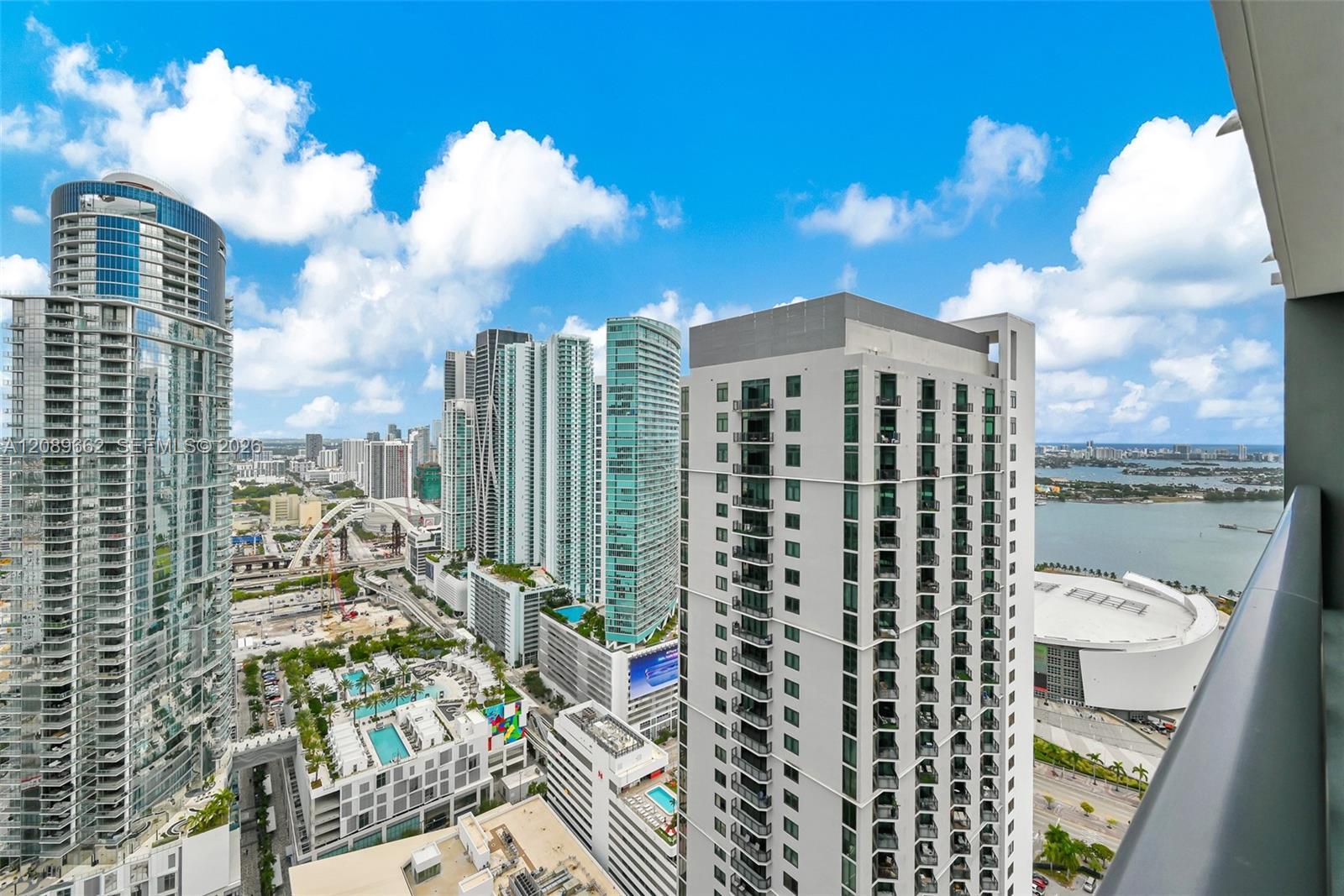 159 NE 6th St # 3901, Miami FL 33132 photo 2