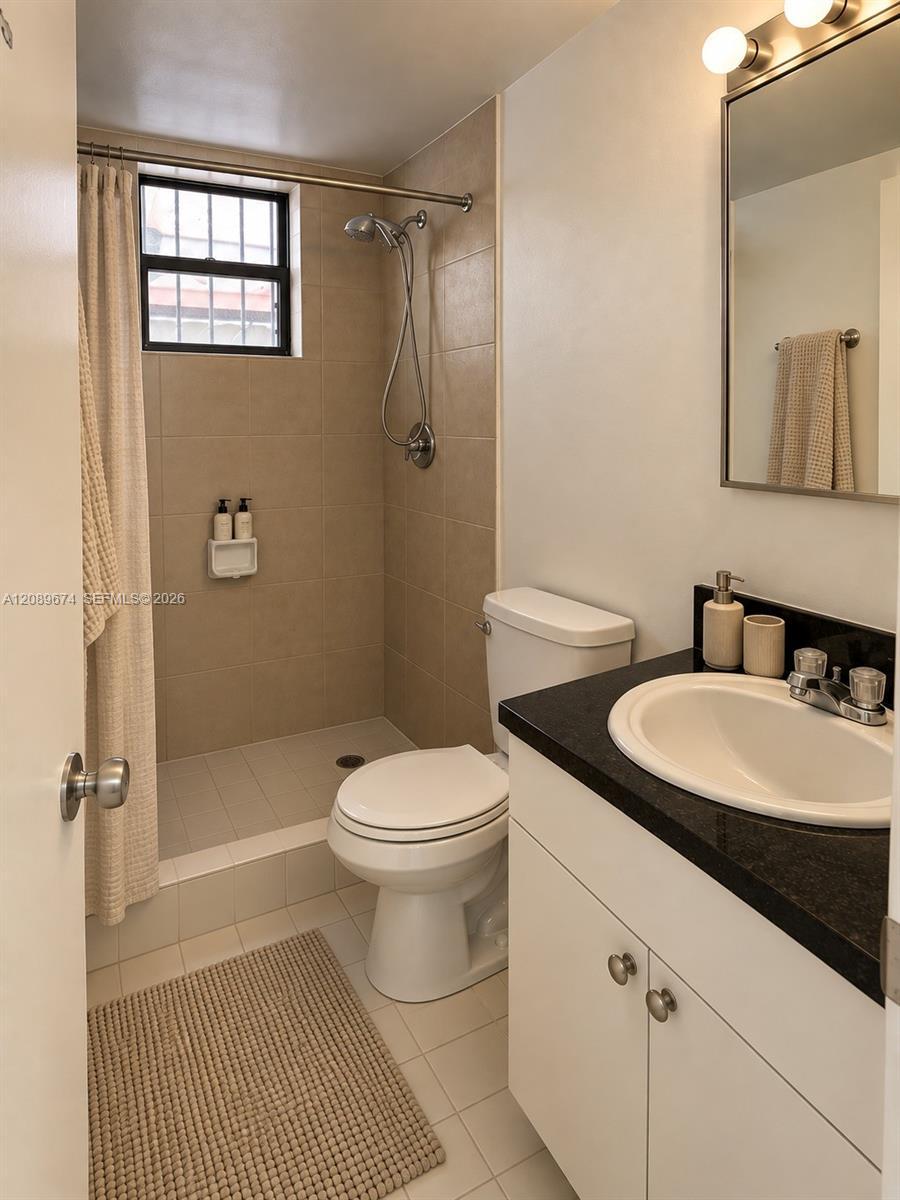 2775 W 62nd Pl # 105, Hialeah FL 33016 photo 2