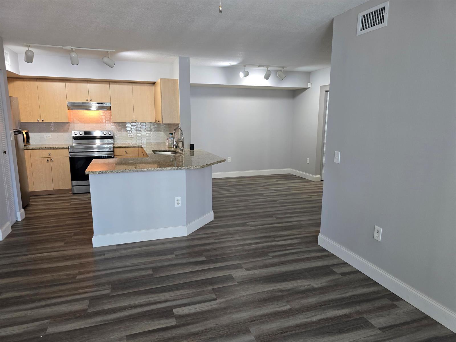 701 Villa Circle, Boynton Beach FL 33435 photo 4
