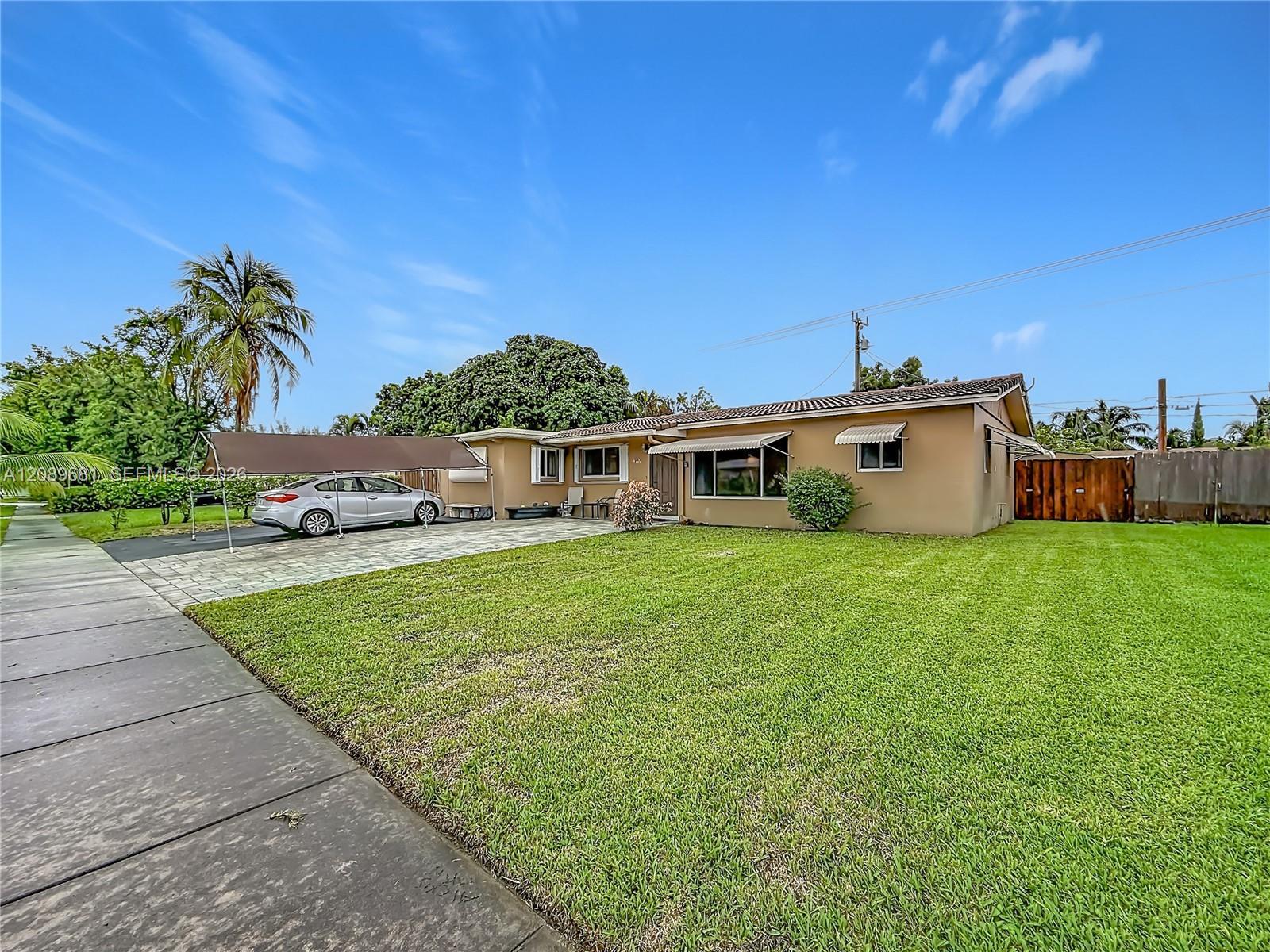 4220 NE 4th Ter, Deerfield Beach FL 33064 photo 3