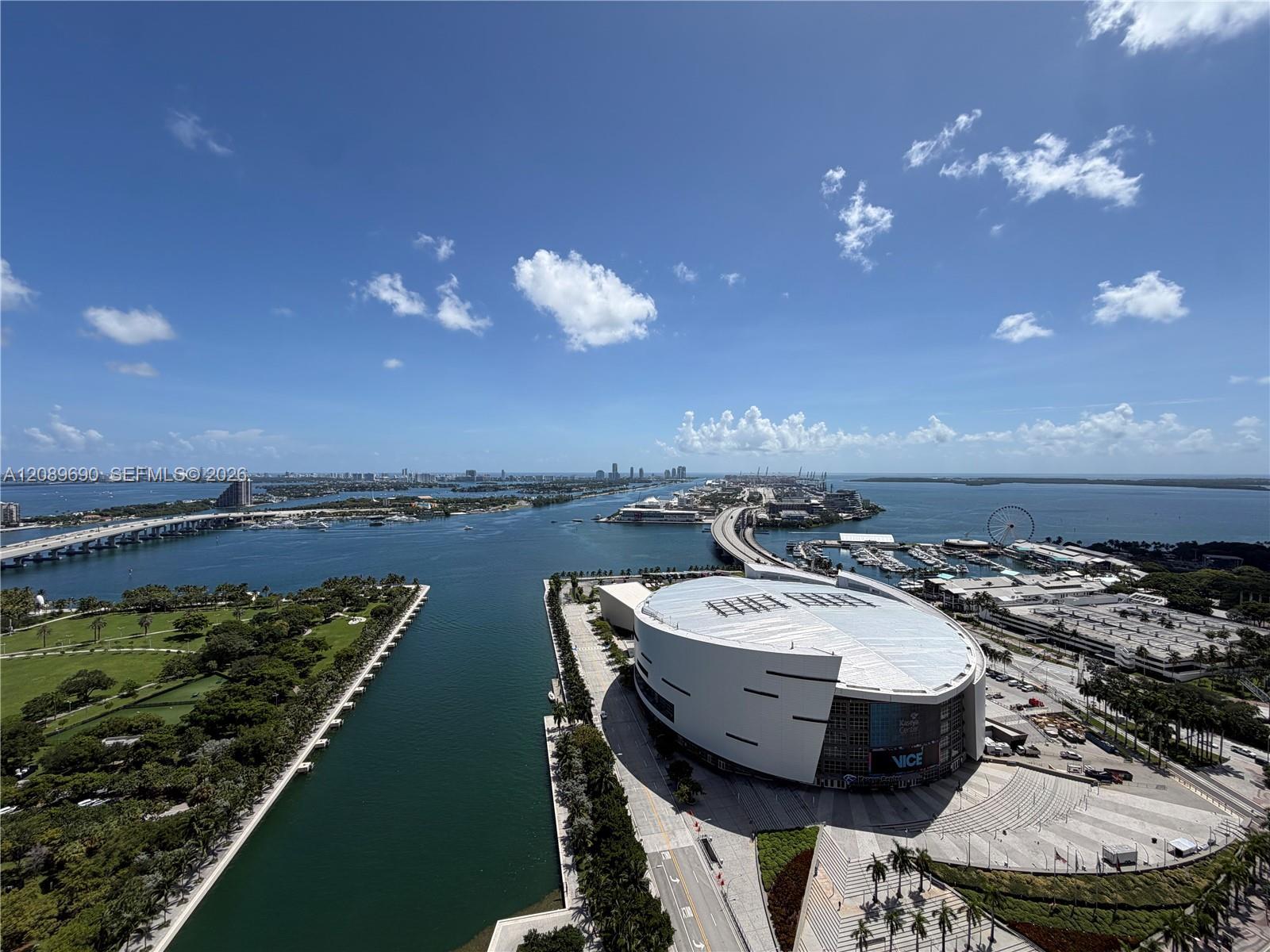 888 Biscayne Blvd # 3306, Miami FL 33132