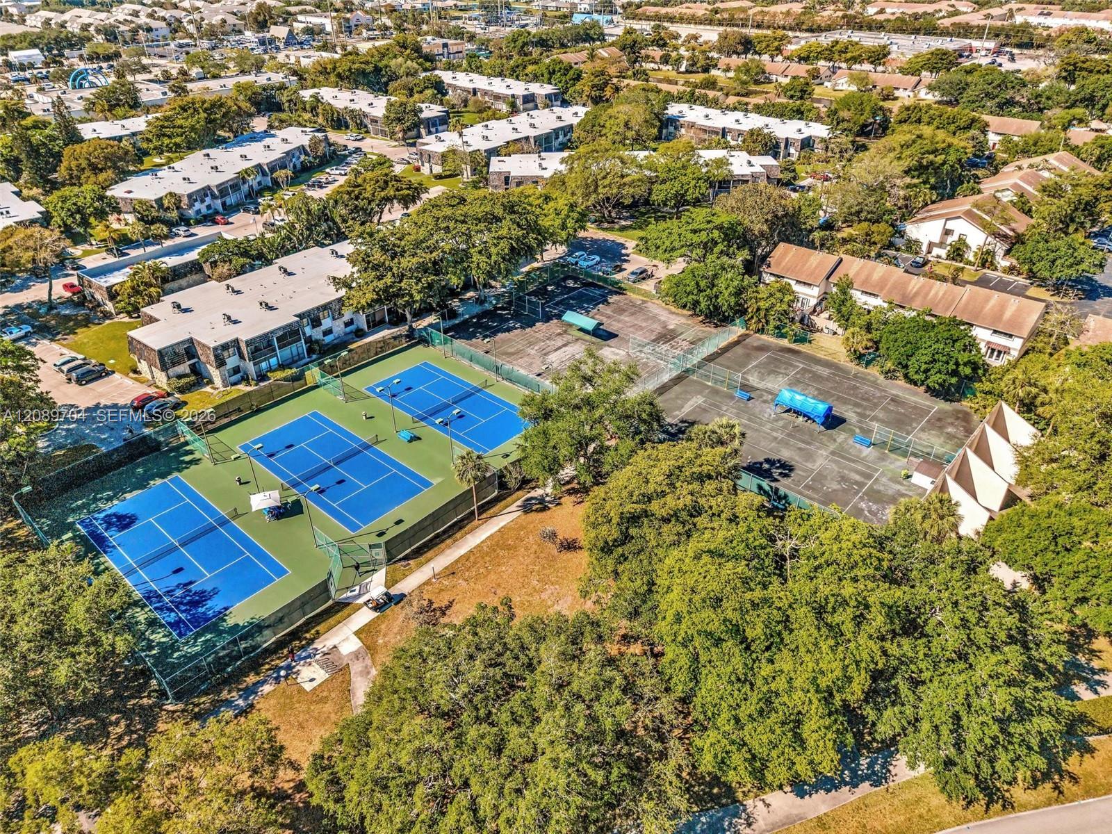 2820 N Oakland Forest Dr # 104, Oakland Park FL 33309 photo 5