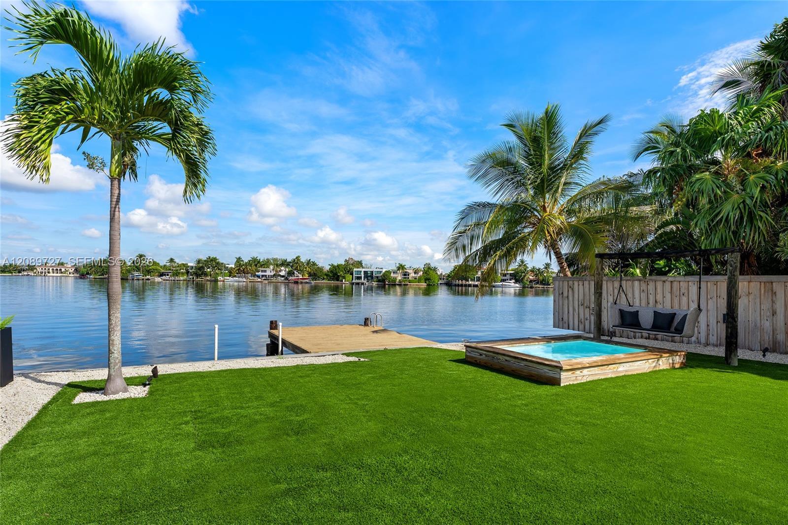 925 Stillwater Dr, Miami Beach FL 33141 photo 4