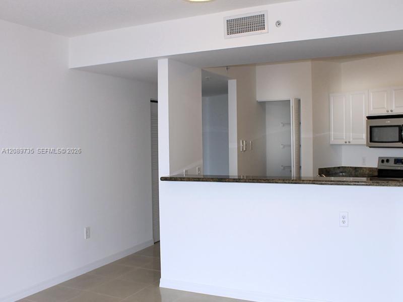 1 Glen Royal Pkwy # 1401, Miami FL 33125 photo 3