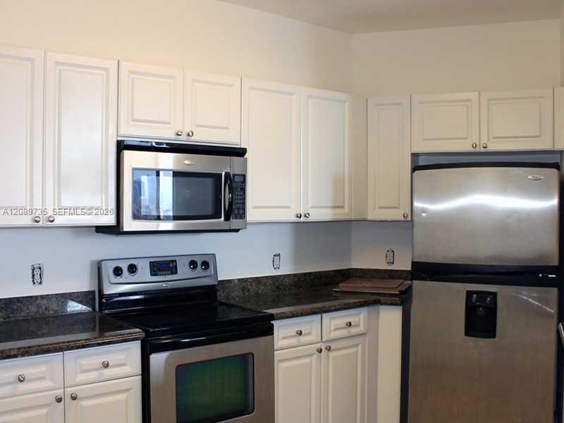 1 Glen Royal Pkwy # 1401, Miami FL 33125 photo 4