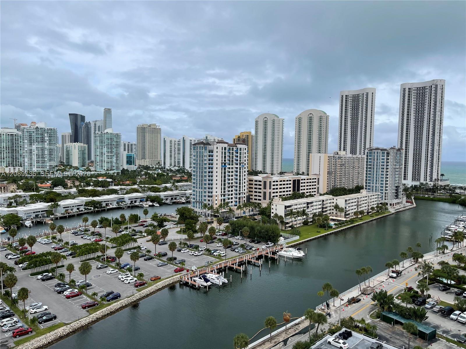 500 Bayview Dr # 1719, Sunny Isles Beach FL 33160 photo 2