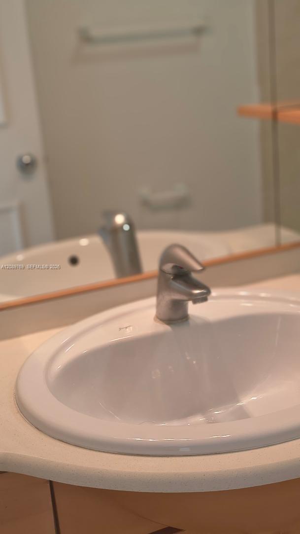 400 kings Point Dr # 921, Sunny Isles Beach FL 33160 photo 4