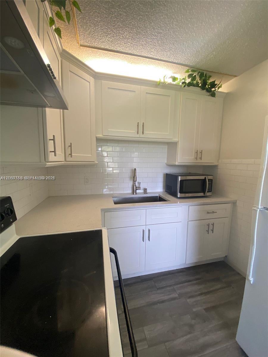 22 SE 3rd Ter # 24, Dania Beach FL 33004 photo 3