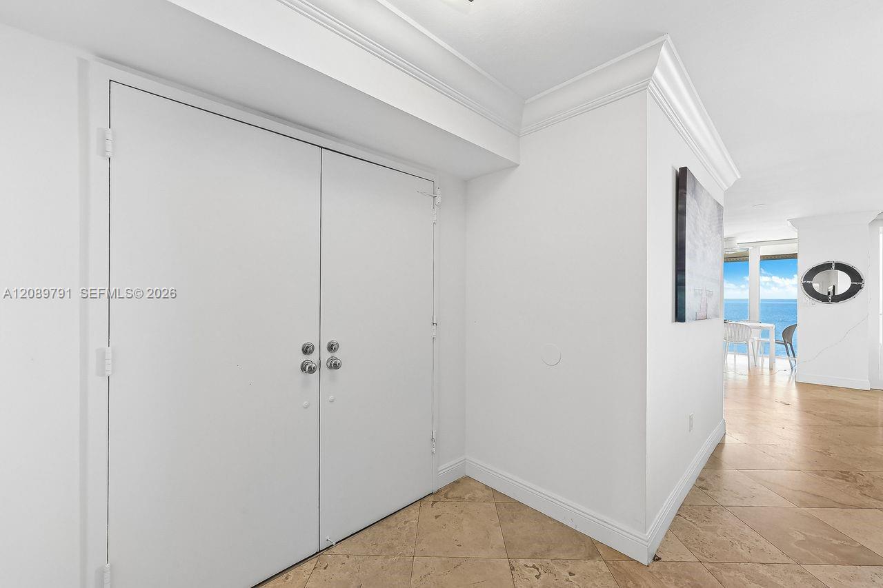 881 Ocean Dr # 19C, Key Biscayne FL 33149 photo 5