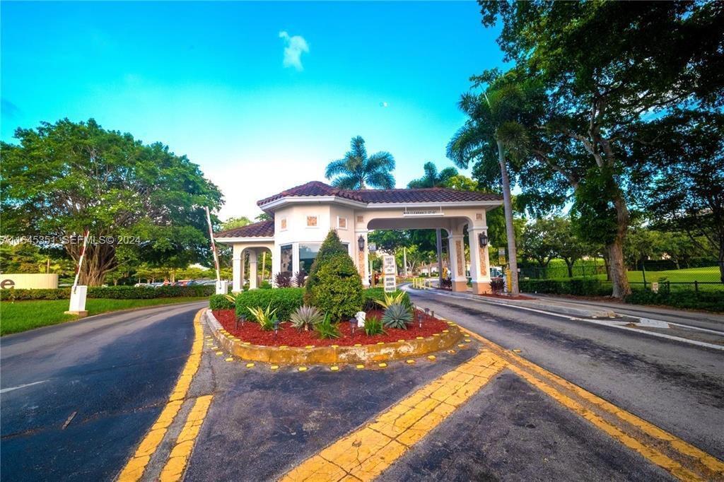 1300 SAINT CHARLES Place, Pembroke Pines FL 33026