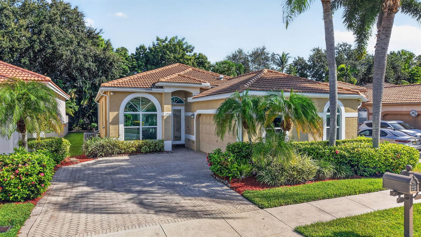 5351 Ventura Drive, Delray Beach FL 33484 photo 2