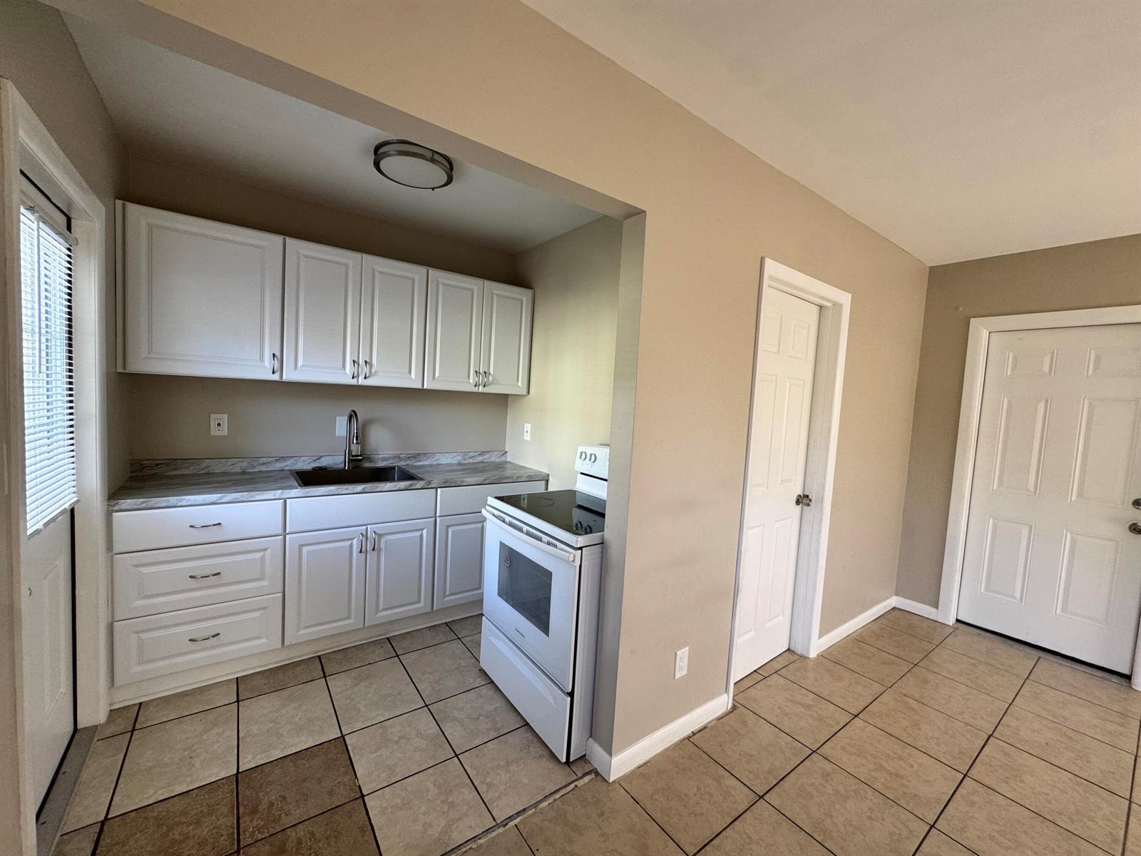 602 TEXAS Court # A, Fort Pierce FL 34950 photo 3