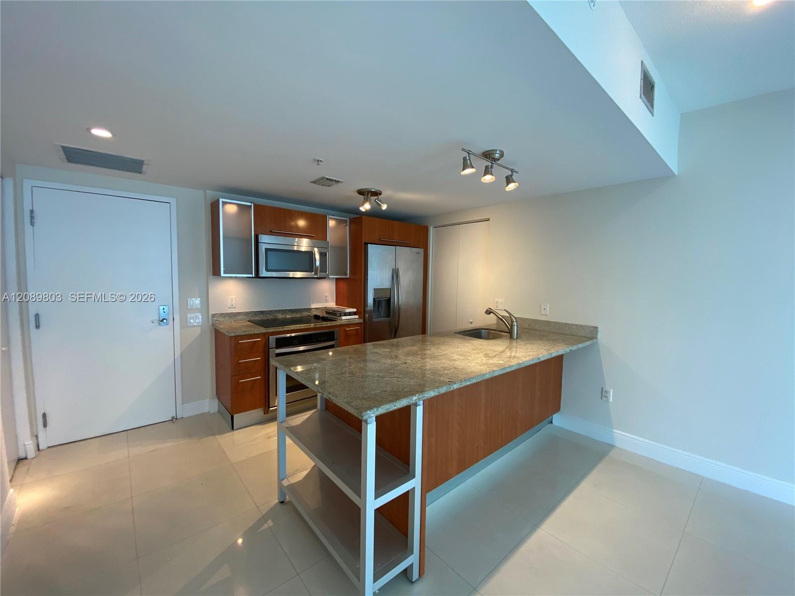 185 SW 7 ST # 2610, Miami FL 33130
