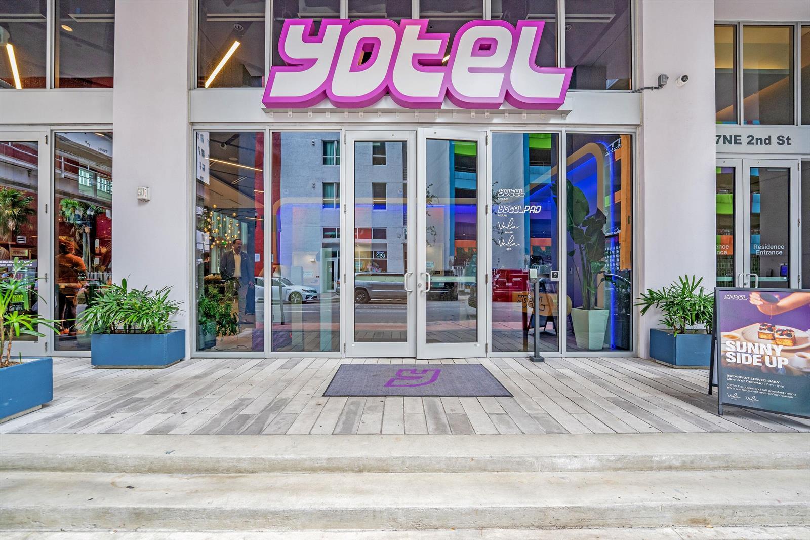 227 NE 2ND Street # 2801, Miami FL 33132 photo 2