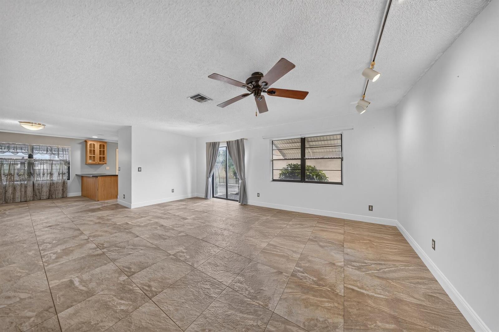 9811 SW 57TH Street, Cooper City FL 33328 photo 3