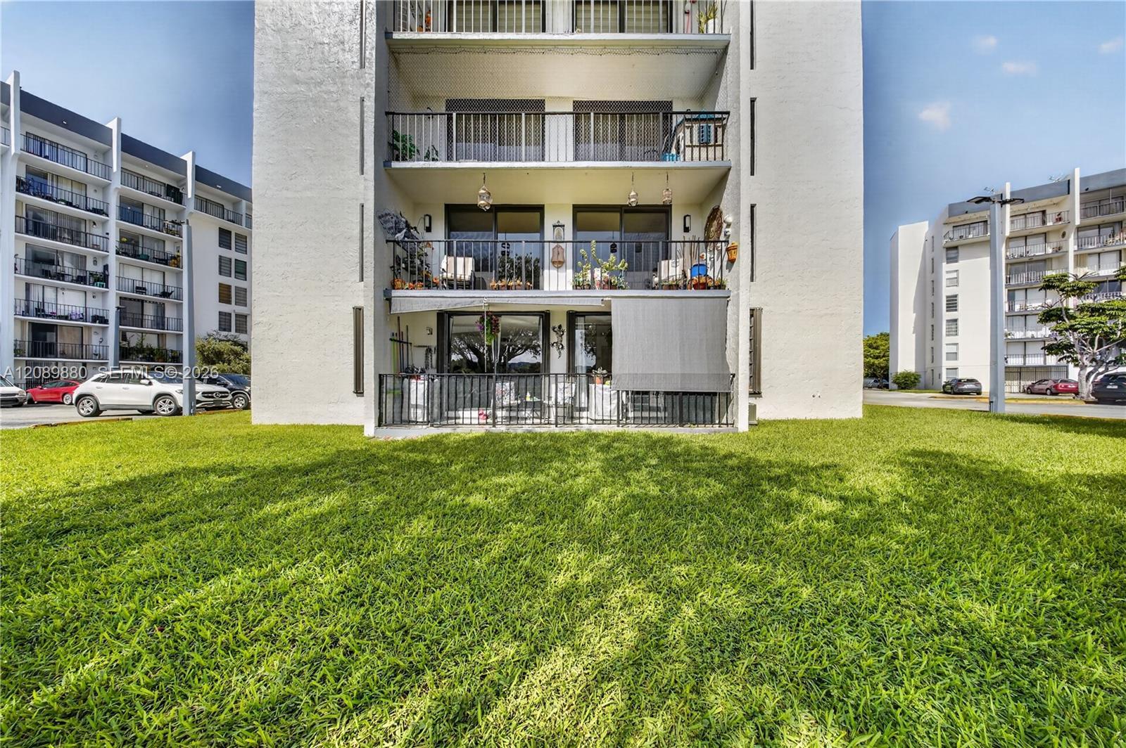 9686 Fontainebleau Blvd # 106, Miami FL 33172 photo 2