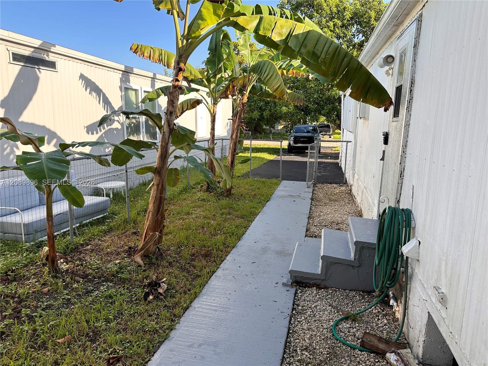 3028 SW 50th St, Dania Beach FL 33312 photo 2