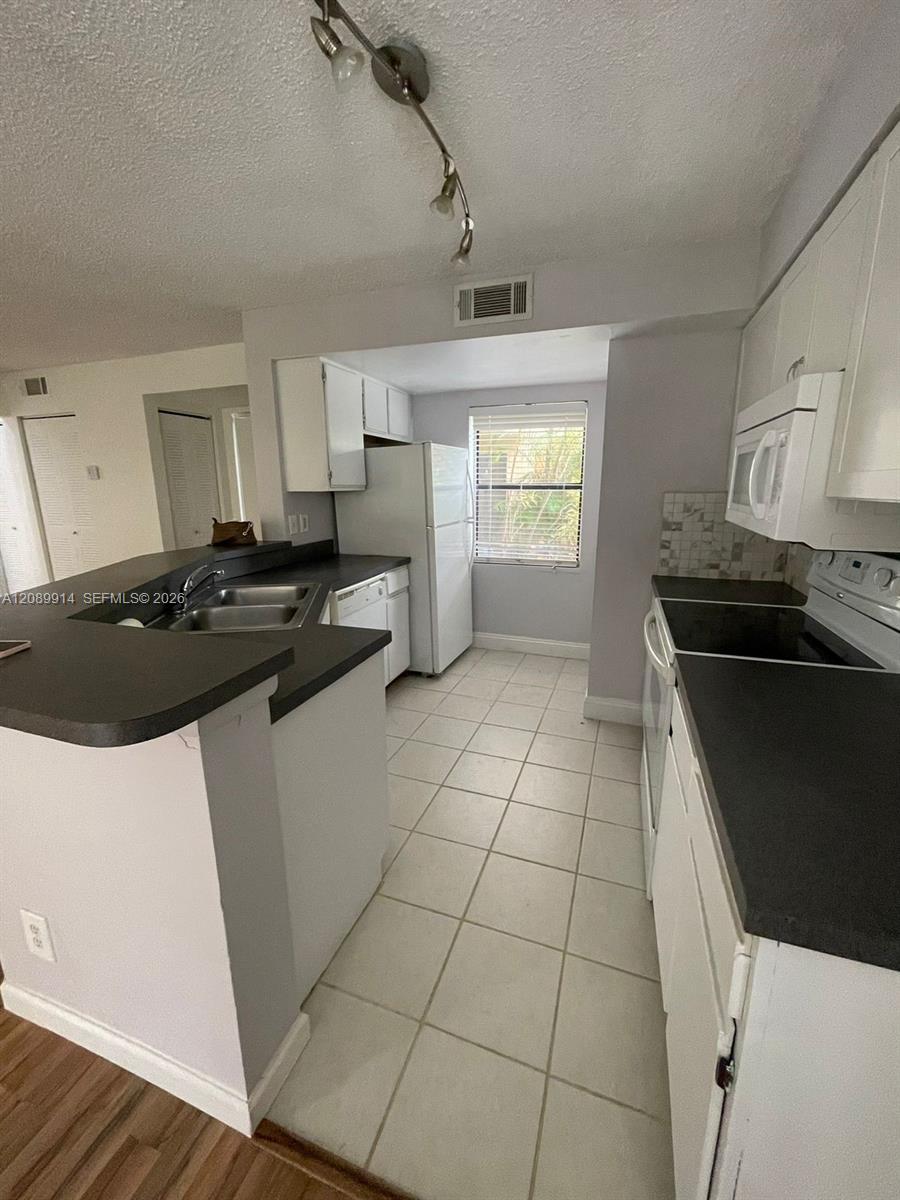 9999 Summerbreeze Dr # 413, Sunrise FL 33322 photo 3
