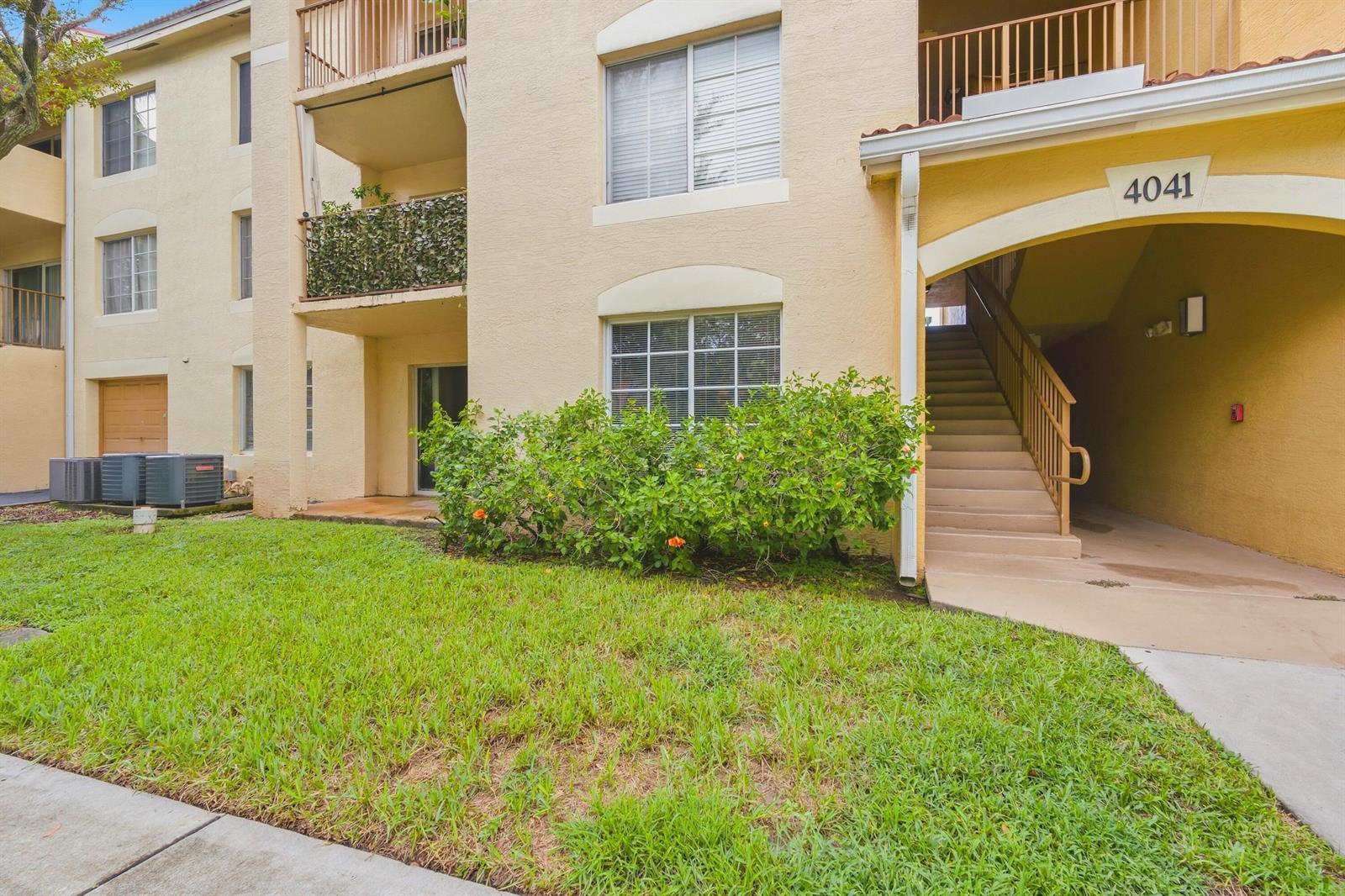 4041 San Marino Boulevard # 105, West Palm Beach FL 33409 photo 3