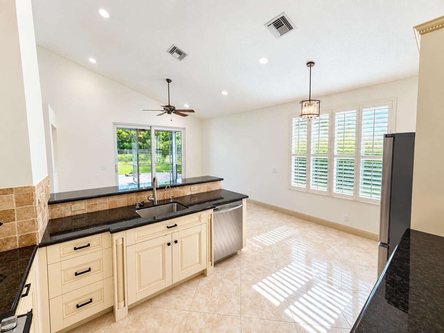6841 NW 81ST Court, Parkland FL 33067 photo 5