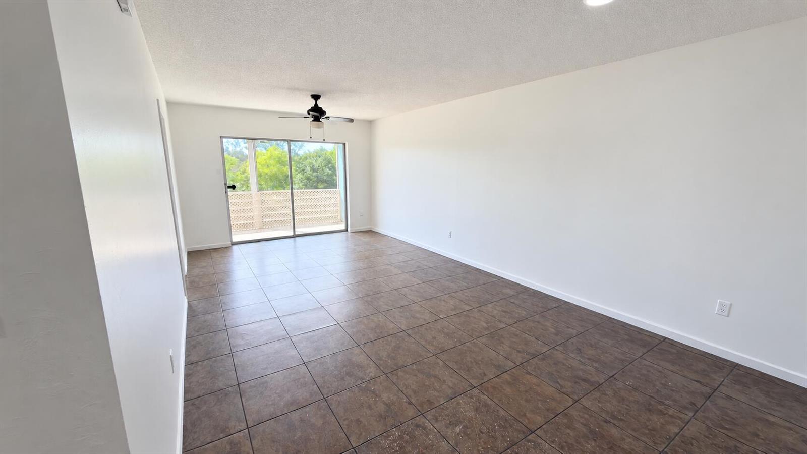 4131 STIRLING # 305, Dania Beach FL 33314