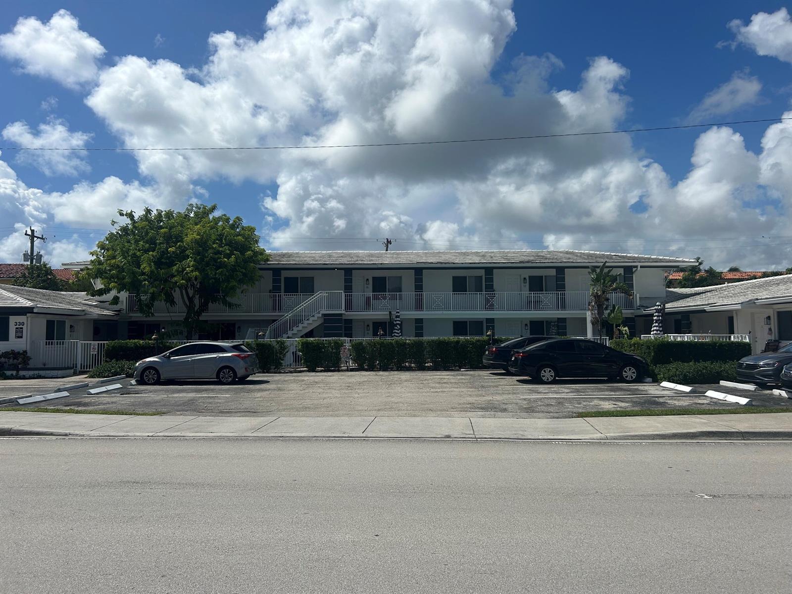 330 W CAMINO REAL # 11, Boca Raton FL 33432