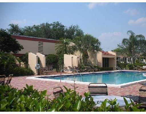 6733 CORAL LAKE Drive # 6733, Margate FL 33063 photo 2