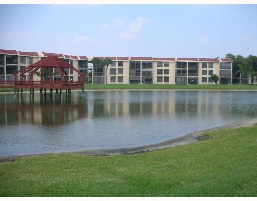 6733 CORAL LAKE Drive # 6733, Margate FL 33063 photo 3