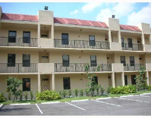 6733 CORAL LAKE Drive # 6733, Margate FL 33063
