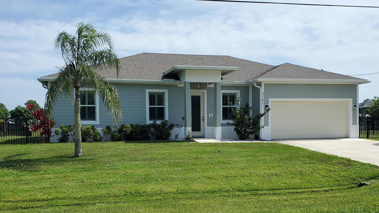 2161 SE Sunflower Street, Port St. Lucie FL 34952