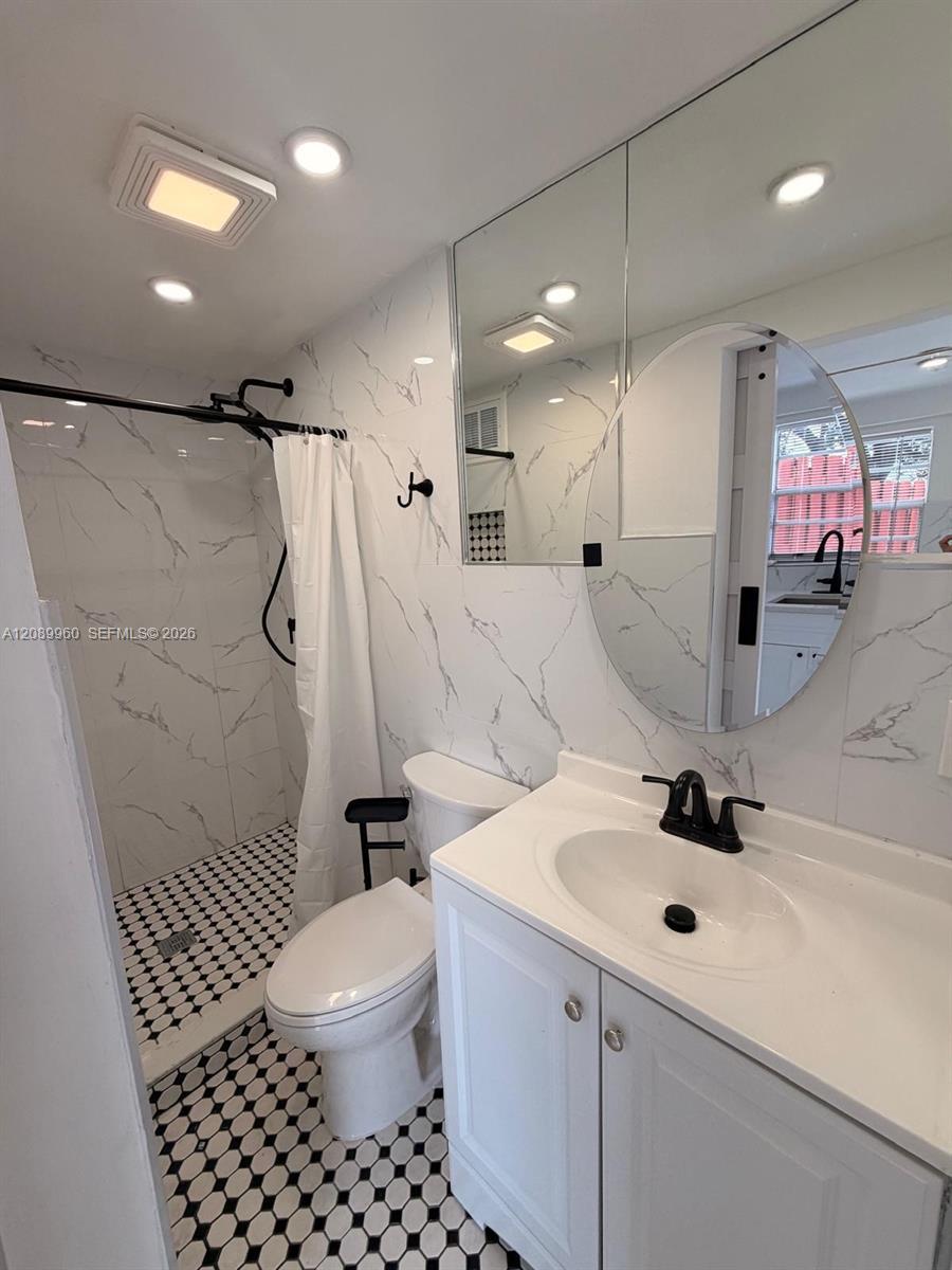 5800 Hope St, Hollywood FL 33021 photo 4