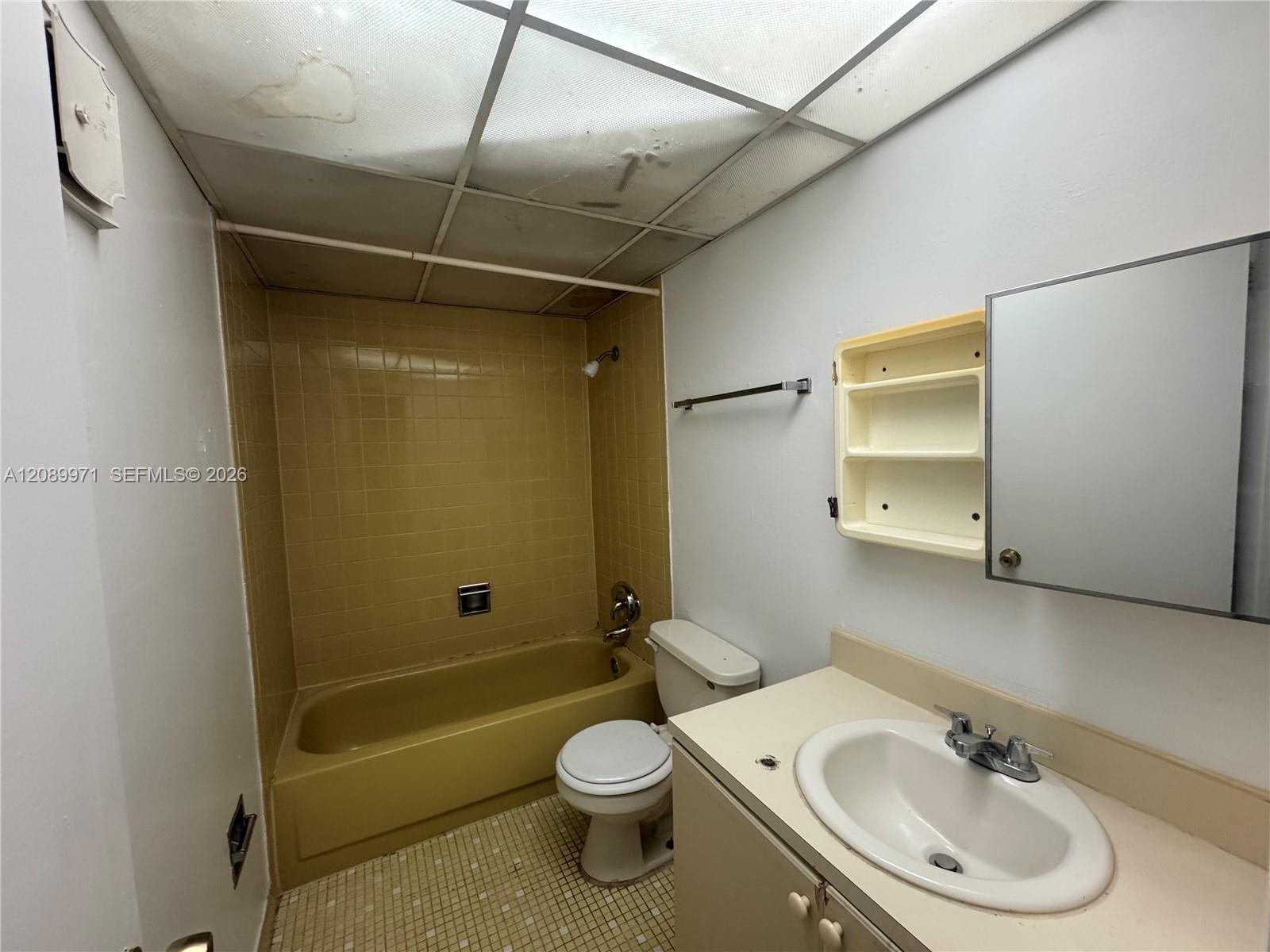 888 NE 132nd St # 205, North Miami FL 33161 photo 5